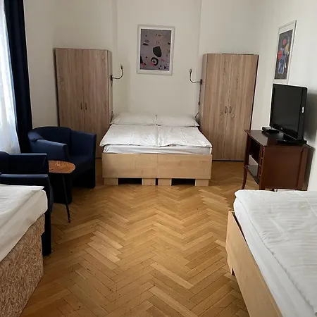 Apartment U Vejvodu Prague